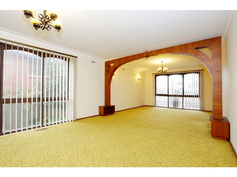 4 St Andrews Crescent, Bulleen VIC 3105