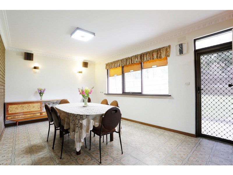 4 St Andrews Crescent, Bulleen VIC 3105