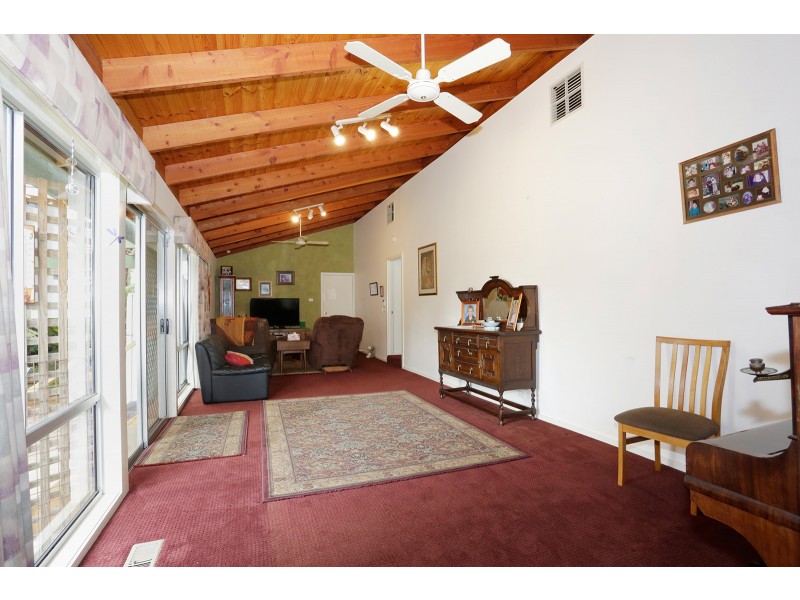 4 Eothen Lane, Kilsyth VIC 3137