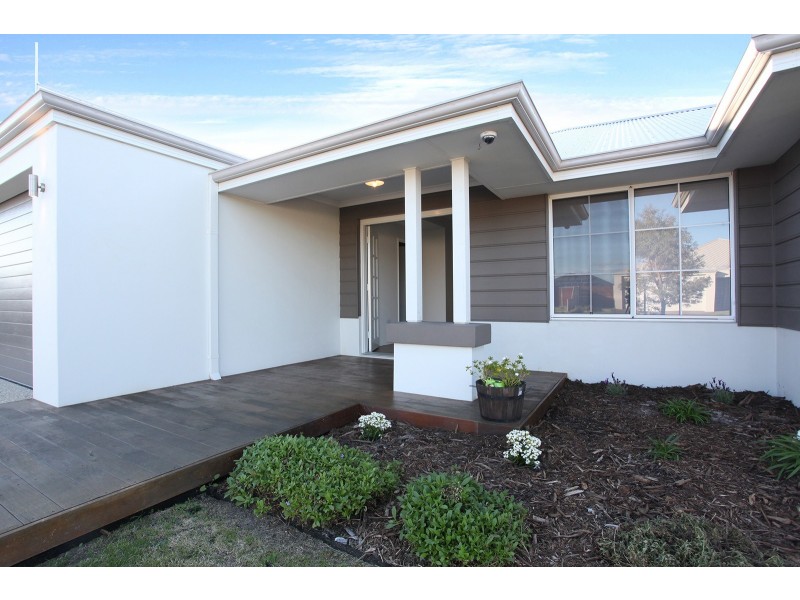 10 Ammolite Way, Australind WA 6233