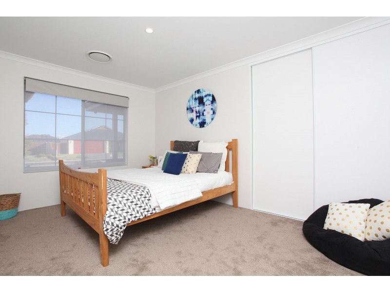 10 Ammolite Way, Australind WA 6233