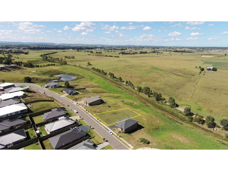 37 Darcys Circuit, Gillieston Heights NSW 2321