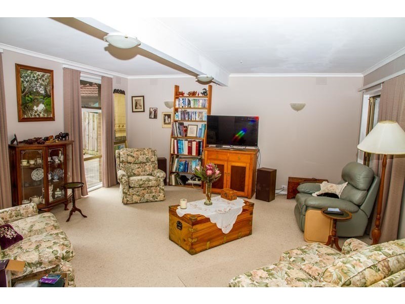 64 Winyard Drive, Mooroolbark VIC 3138