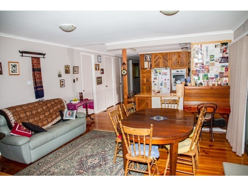 64 Winyard Drive, Mooroolbark VIC 3138