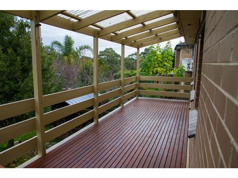 64 Winyard Drive, Mooroolbark VIC 3138