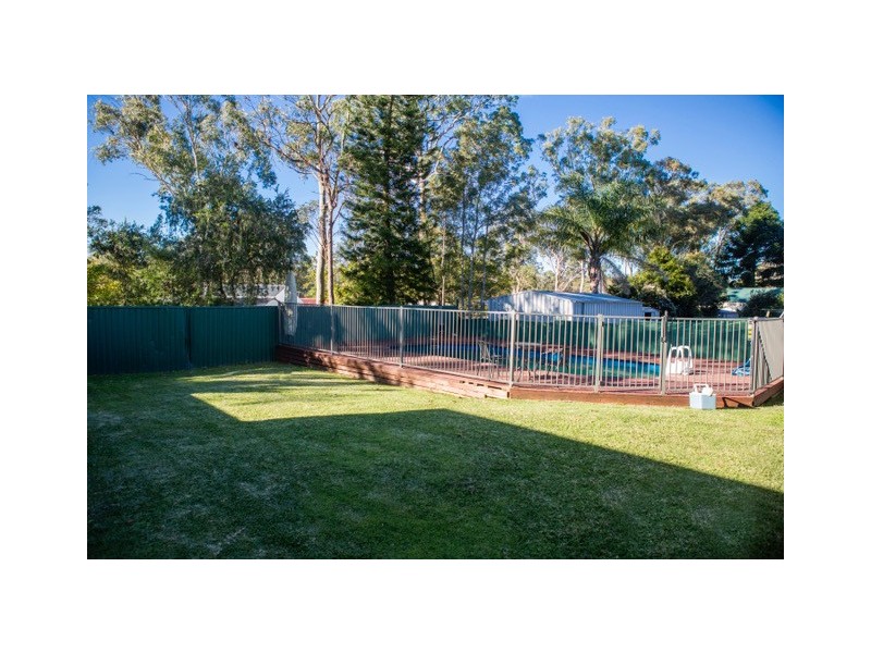 17 Frederick Street, Windermere Park NSW 2264
