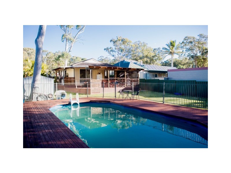 17 Frederick Street, Windermere Park NSW 2264