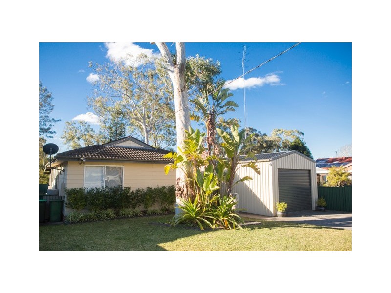 17 Frederick Street, Windermere Park NSW 2264