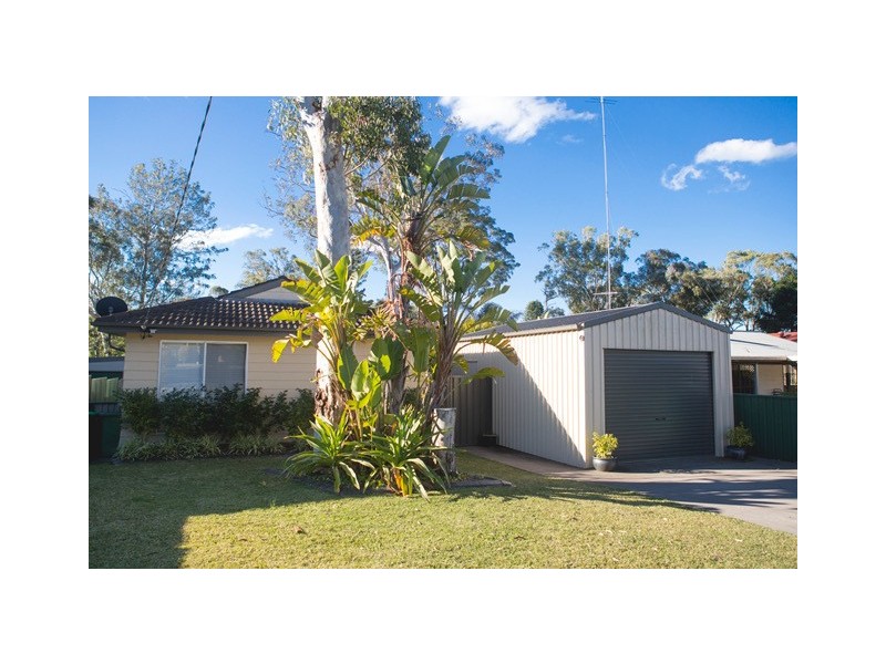 17 Frederick Street, Windermere Park NSW 2264