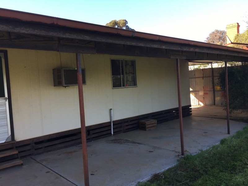 11 Myall Street, Woomelang VIC 3485