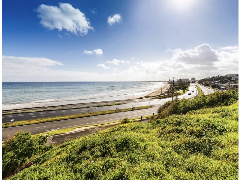 561 Nepean Highway, Frankston VIC 3199