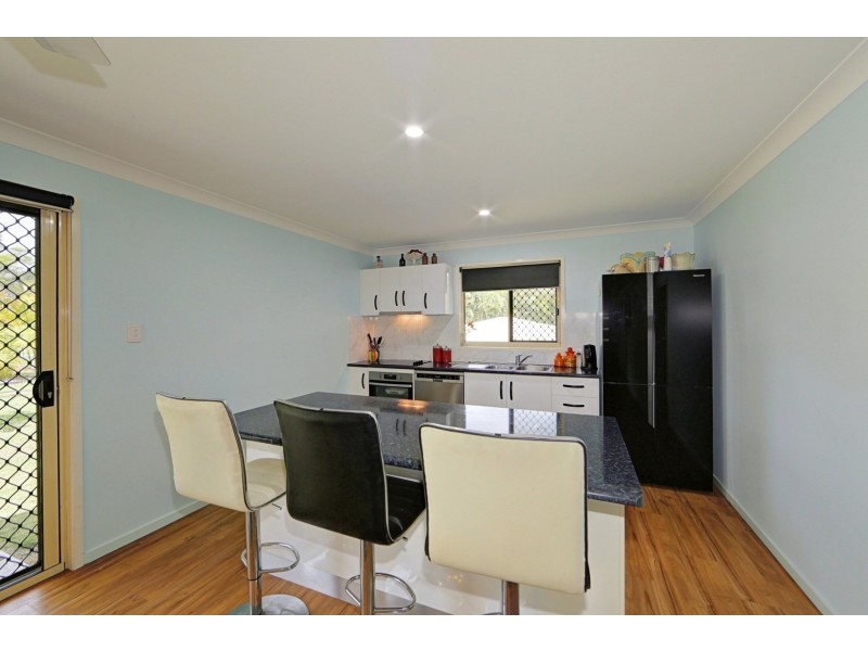 10 Wonderland Avenue, Branyan QLD 4670