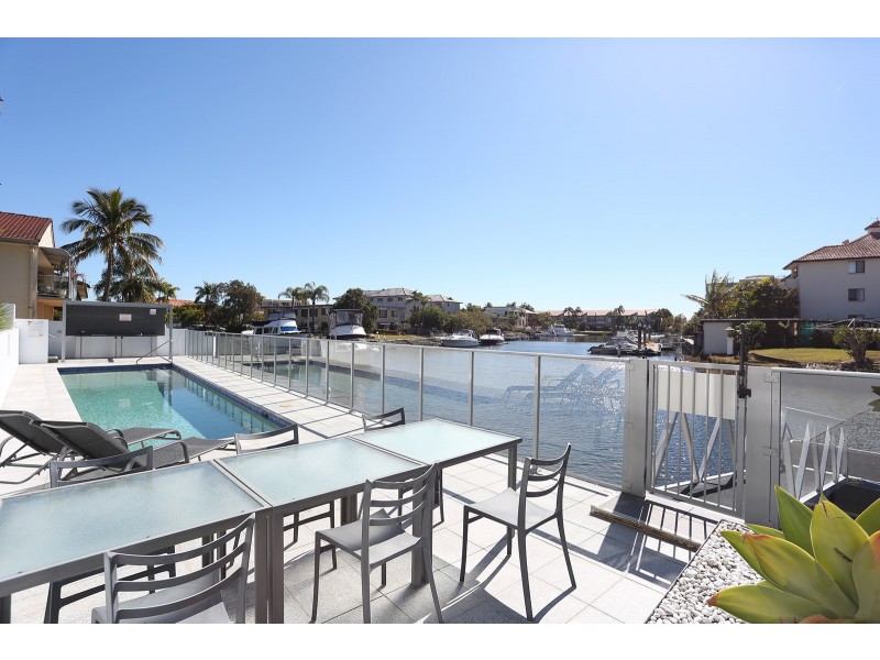 410/33 Madang Crescent, Runaway Bay QLD 4216