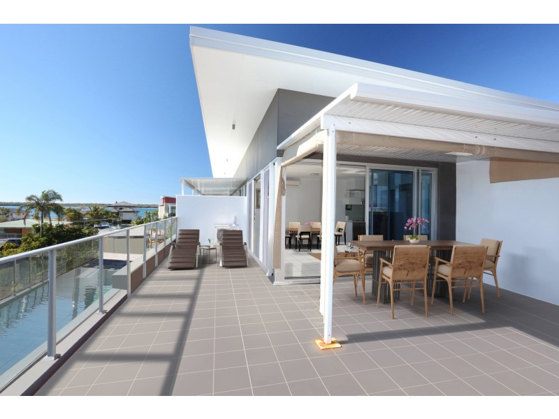 410/33 Madang Crescent, Runaway Bay QLD 4216