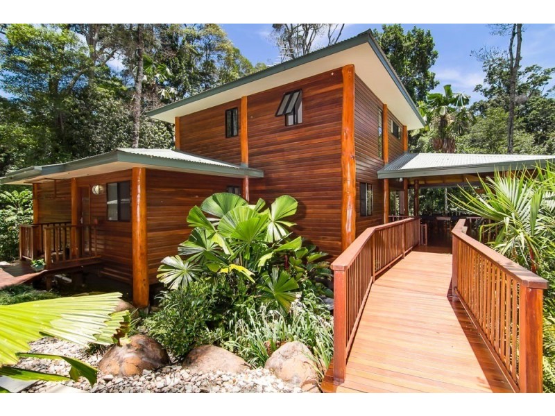 16 Coconut Grove, Kuranda QLD 4881