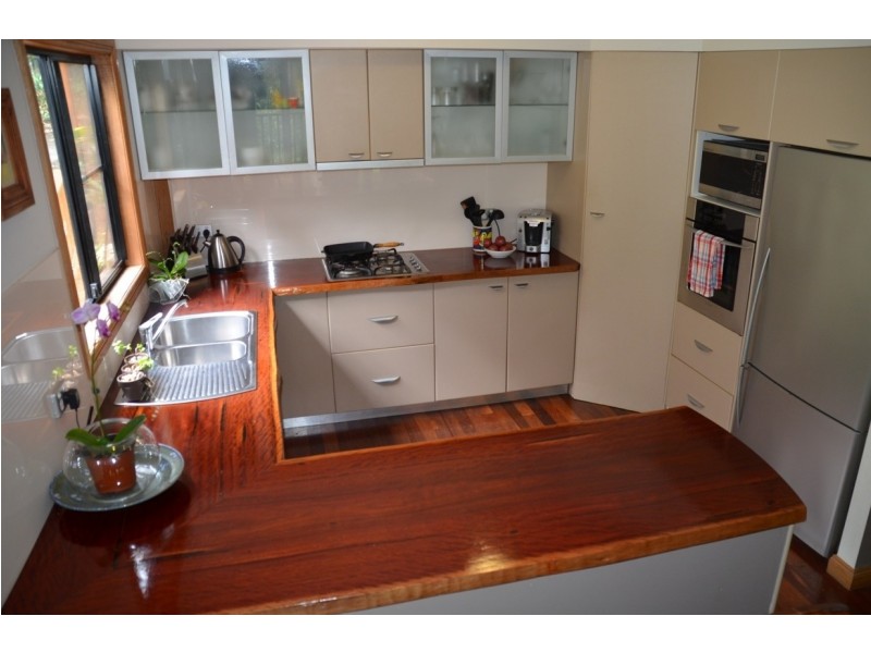 16 Coconut Grove, Kuranda QLD 4881