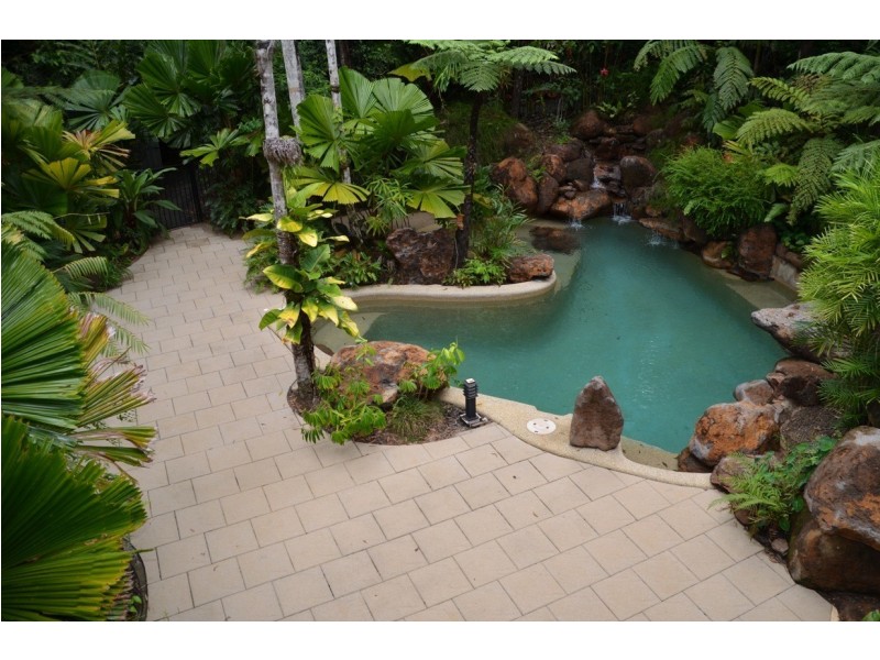 16 Coconut Grove, Kuranda QLD 4881