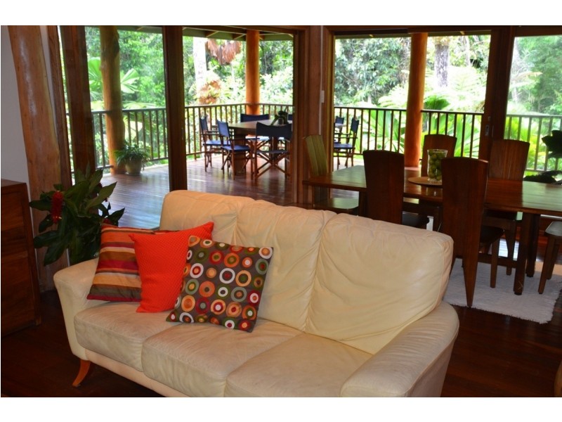 16 Coconut Grove, Kuranda QLD 4881