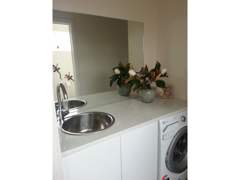 11 Shannon Boulavard, Bairnsdale VIC 3875