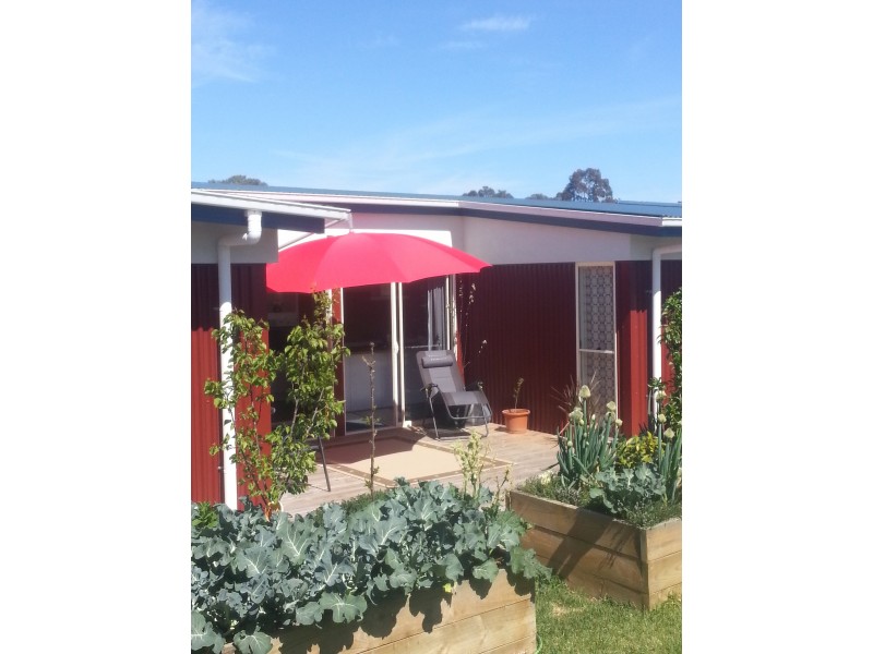 11 Shannon Boulavard, Bairnsdale VIC 3875