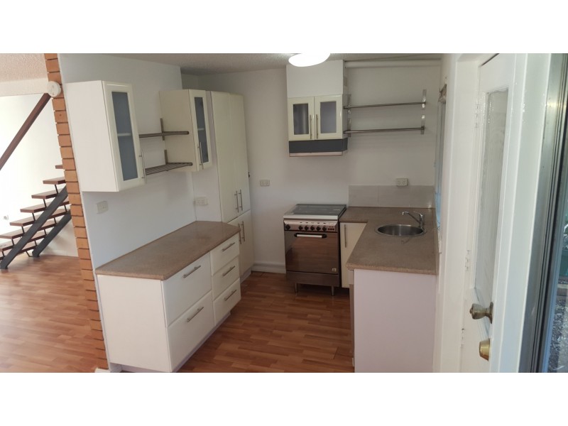 2/23 Hobbs Street, Auchenflower QLD 4066