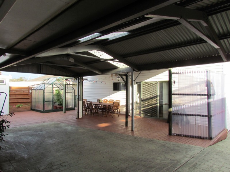 82 Fisher Street, Oak Flats NSW 2529