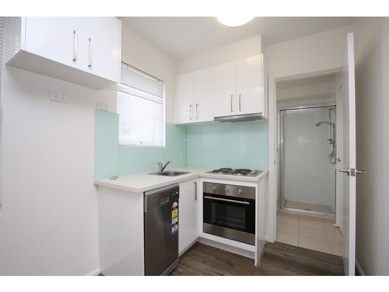 18/18 Cochrane Street, Brighton VIC 3186