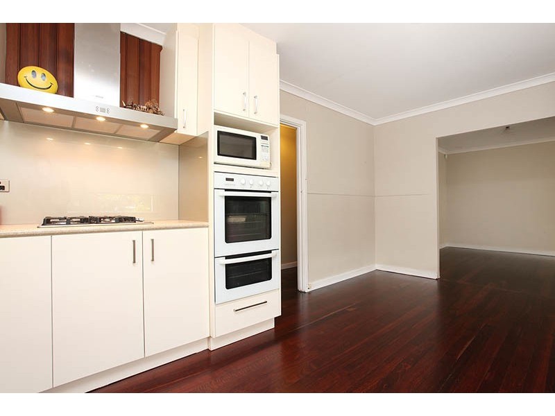 26 Neilson Avenue, Armadale WA 6112