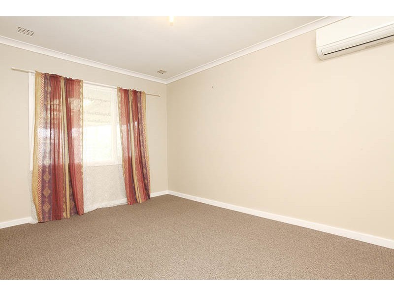 26 Neilson Avenue, Armadale WA 6112
