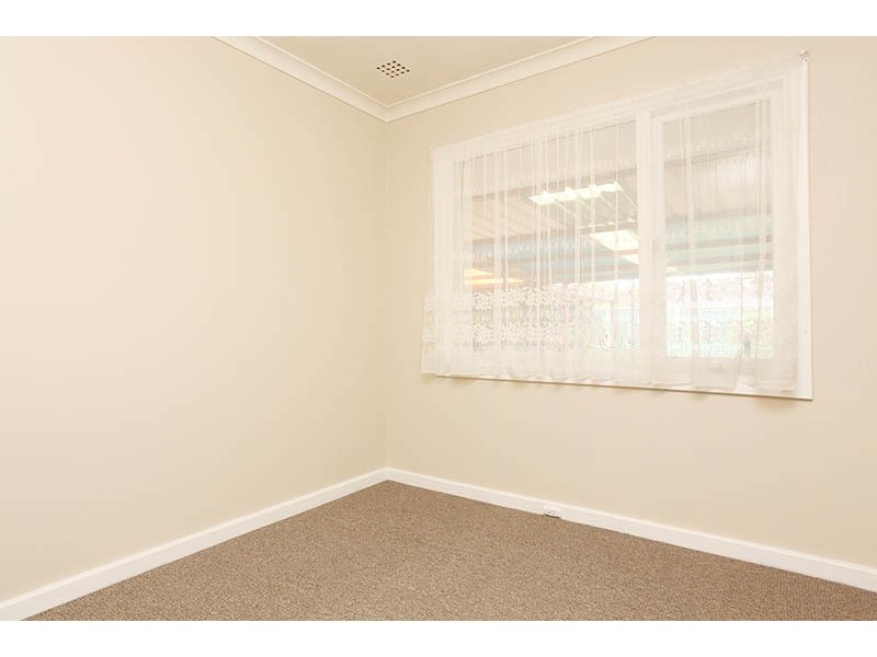 26 Neilson Avenue, Armadale WA 6112