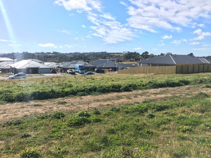 16 Vale View Avenue, Moss Vale NSW 2577