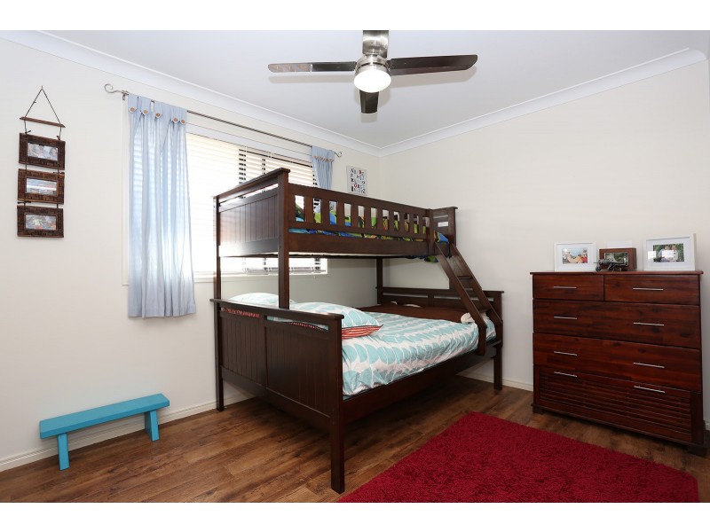 8 Langham Crescent, North Lakes QLD 4509