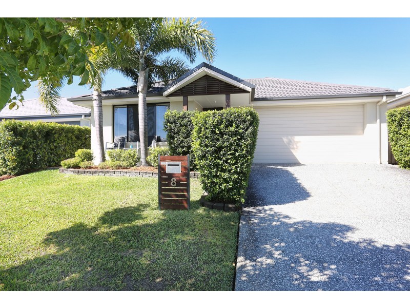 8 Langham Crescent, North Lakes QLD 4509