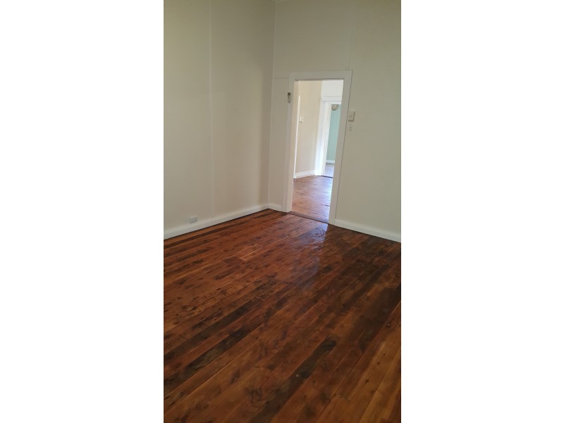 46 Regent Street, Junee NSW 2663