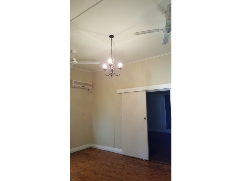 46 Regent Street, Junee NSW 2663