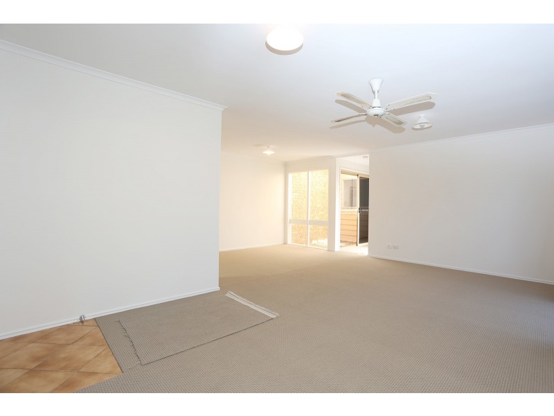 2/7 Maiala Close, Paradise Point QLD 4216