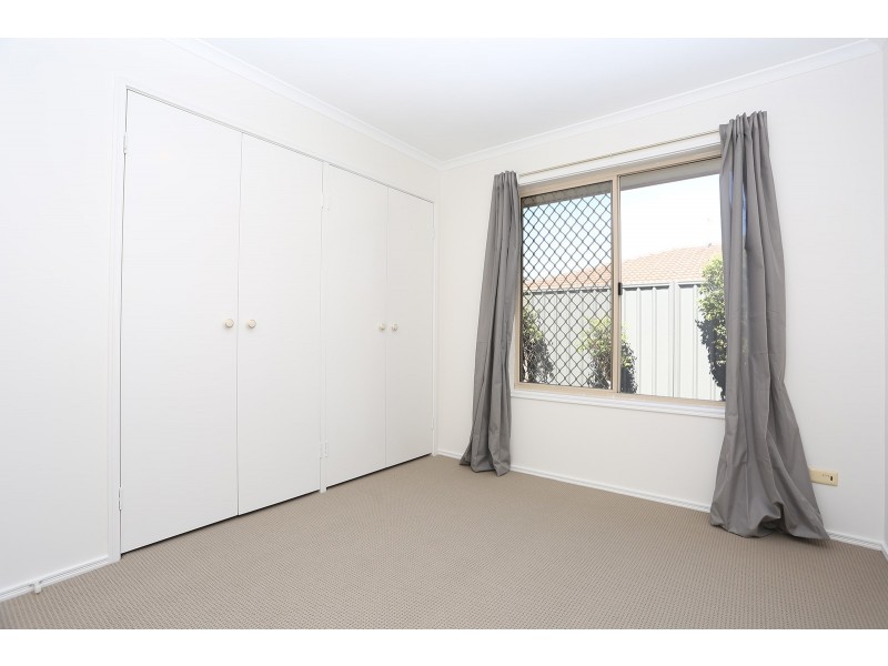 2/7 Maiala Close, Paradise Point QLD 4216