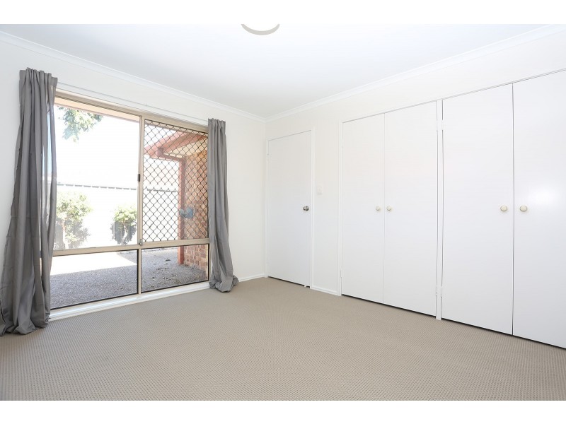 2/7 Maiala Close, Paradise Point QLD 4216