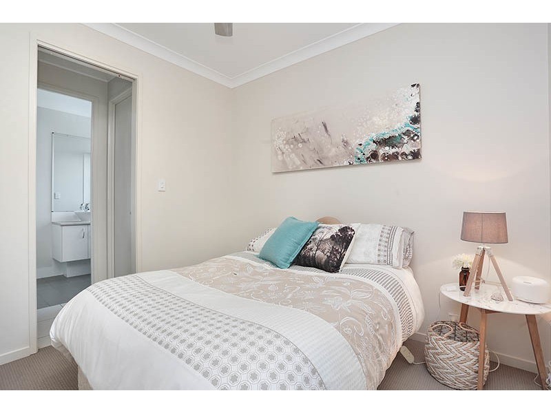 34 Hopman Way, Springfield Lakes QLD 4300