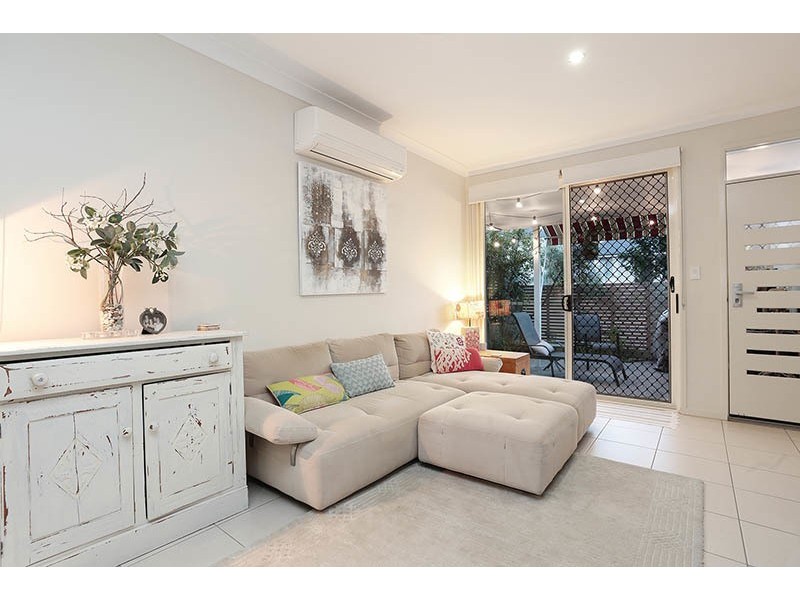 34 Hopman Way, Springfield Lakes QLD 4300