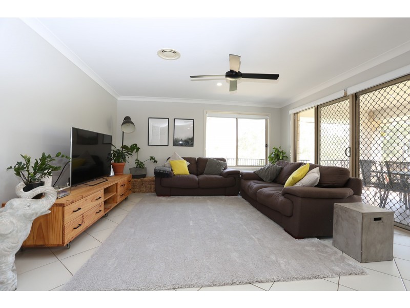 19 William Humphreys Drive, Mundoolun QLD 4285