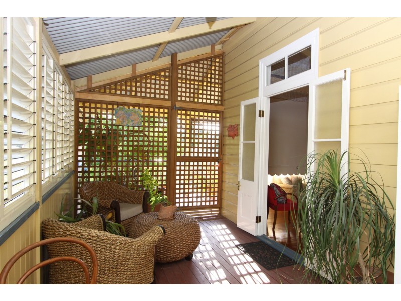 23 Eskgrove Street, East Brisbane QLD 4169