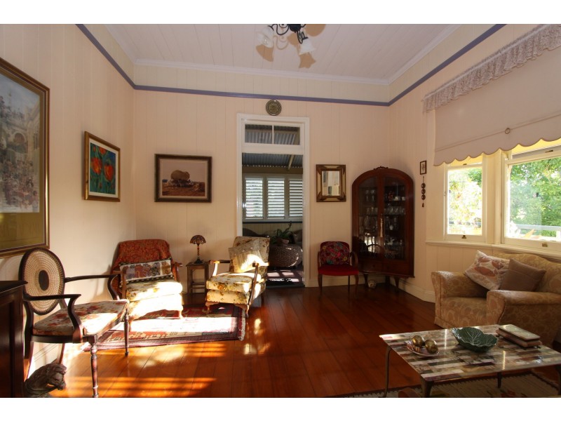 23 Eskgrove Street, East Brisbane QLD 4169