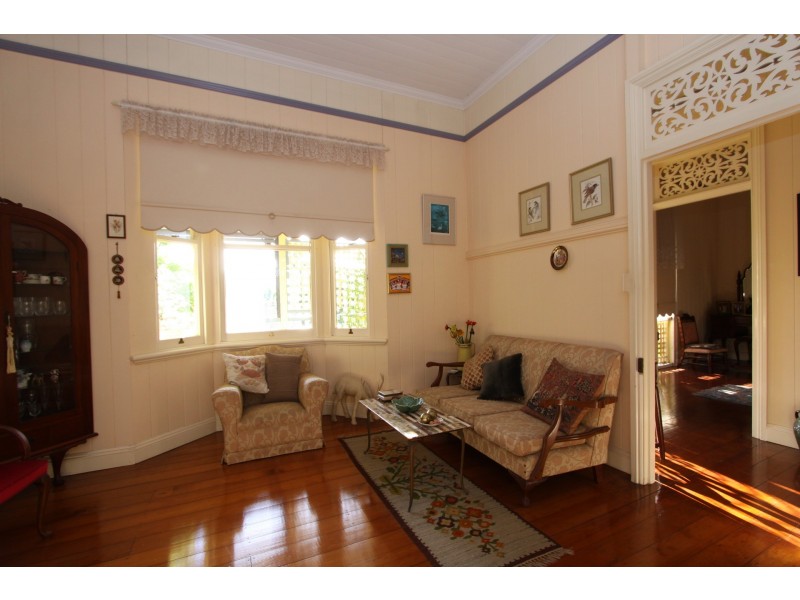 23 Eskgrove Street, East Brisbane QLD 4169