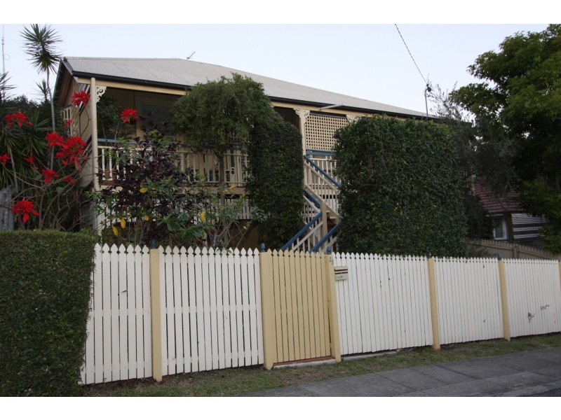 23 Eskgrove Street, East Brisbane QLD 4169