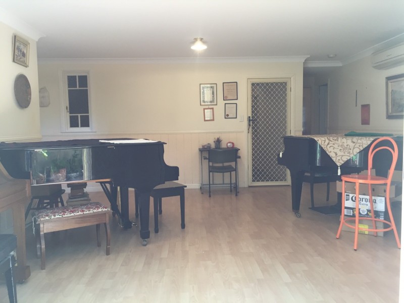 23 Eskgrove Street, East Brisbane QLD 4169