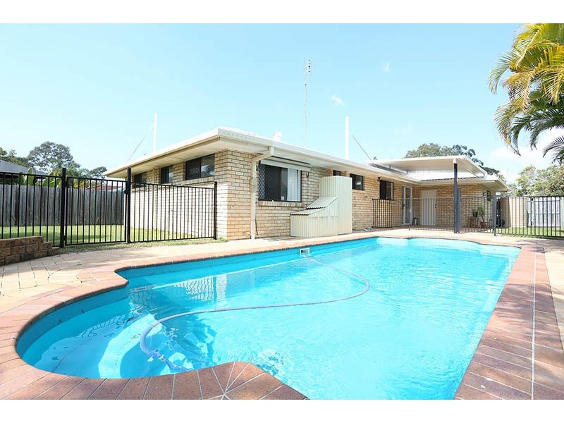 21 Parasol Street, Ashmore QLD 4214