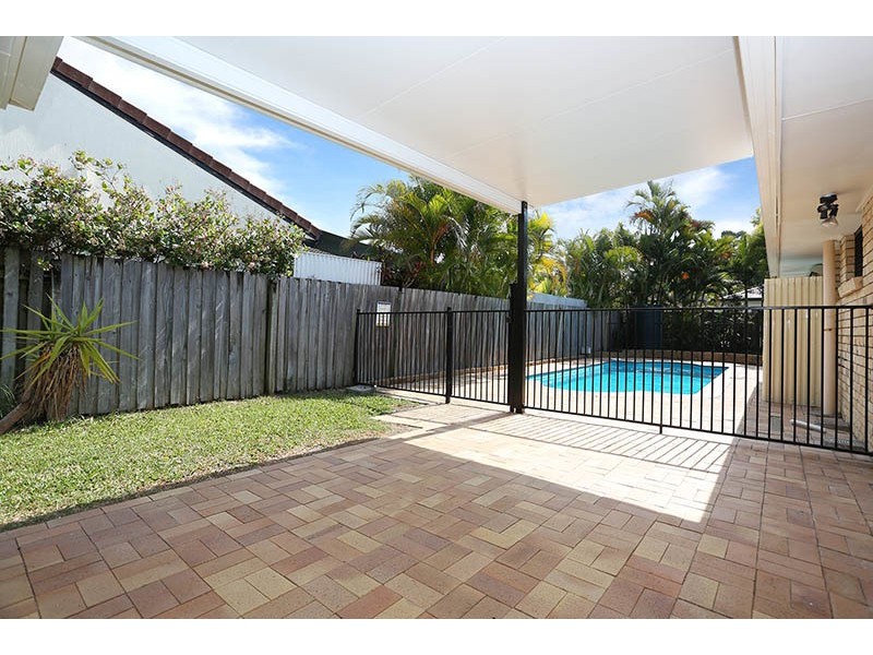 21 Parasol Street, Ashmore QLD 4214