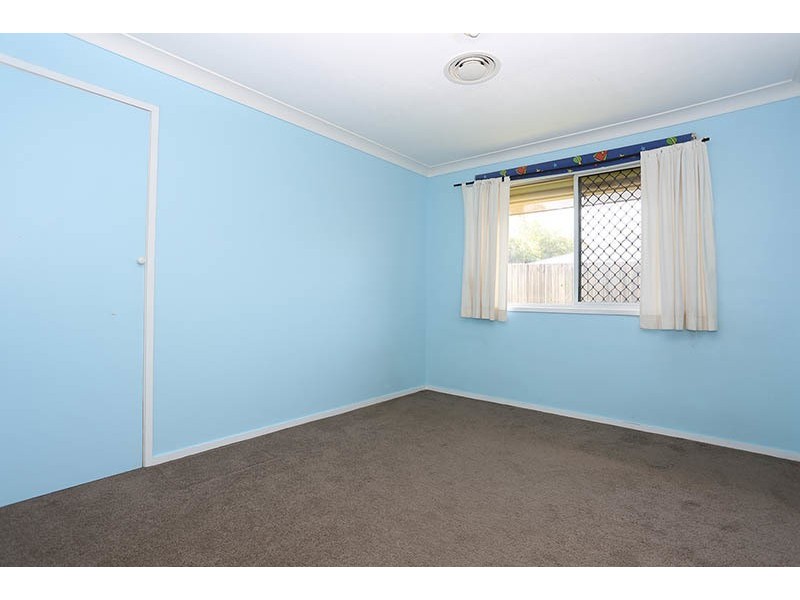 21 Parasol Street, Ashmore QLD 4214