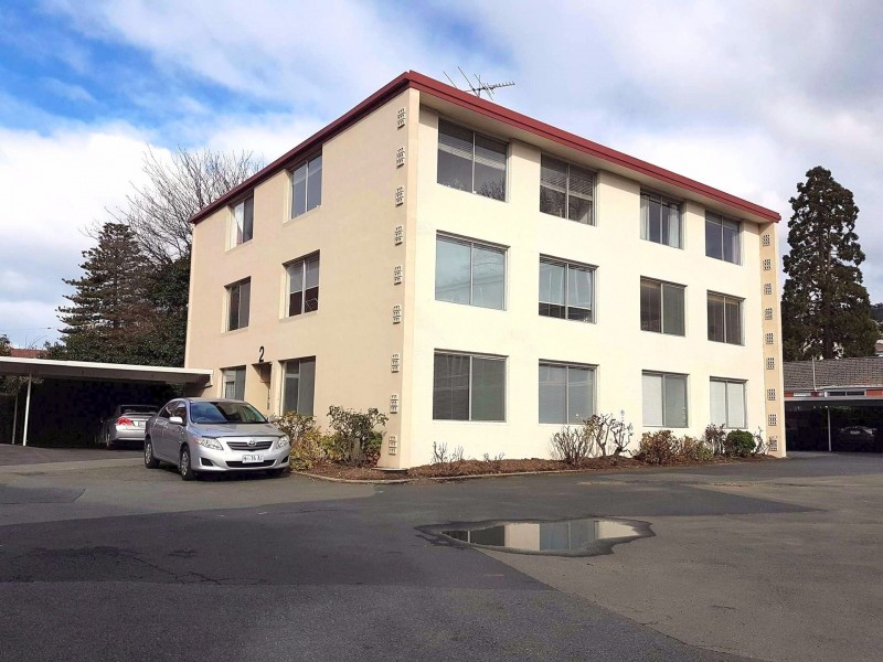 7/2 Plimsoll Place, Sandy Bay TAS 7005